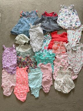 Girls clothes - 3-6 months